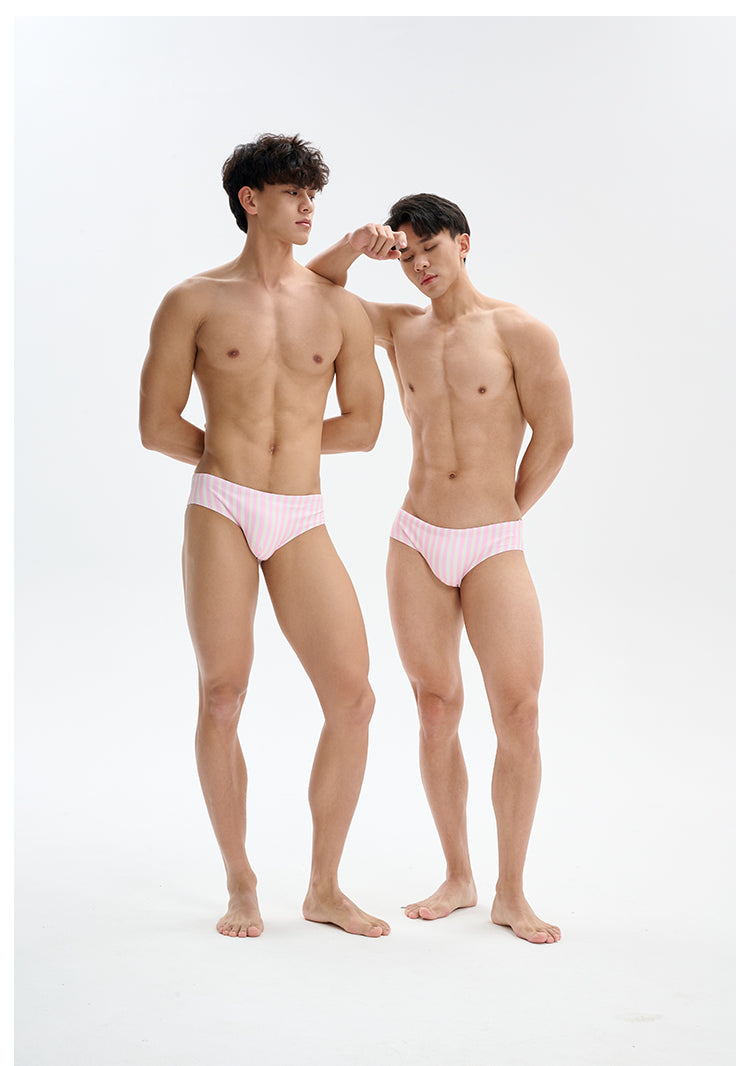 UPRO Slip de bain homme rayé rose motif citron – porté en studio, photo 3 sur 3